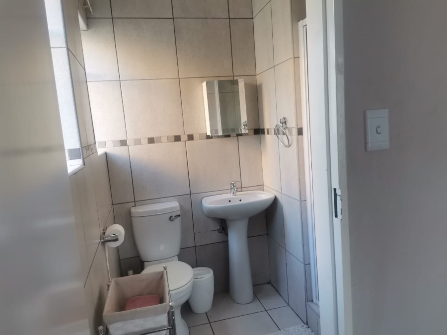 To Let 3 Bedroom Property for Rent in Waterkloof North West